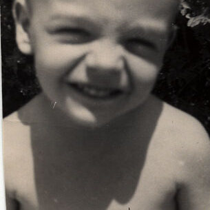 Billy Windsor with no shirt in 1950